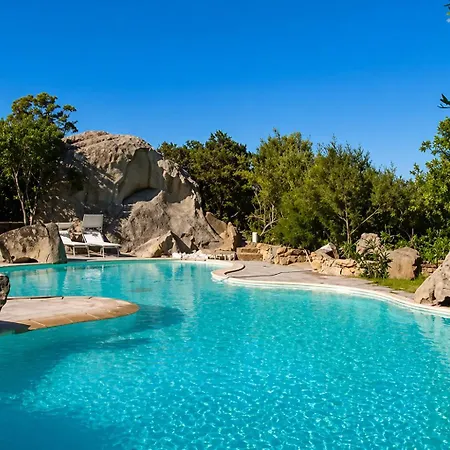 Hotiday Elite Pavoni Hotel apartamentowy 4*