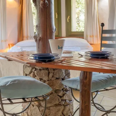 Ξενοδοχείο με διαμερίσματα Hotiday Elite Pavoni Porto Rotondo